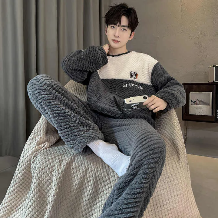 طقم بيجامة للرجال من SAMWESTART من . SAMWESTART Men's Flannel Pajama Set,