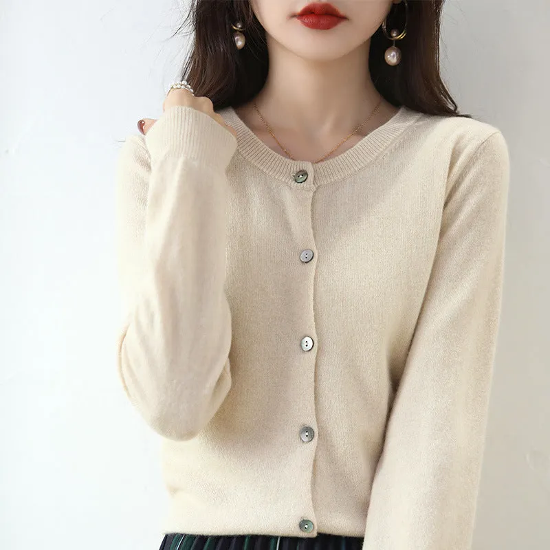 Cardigan Corto da Donna: Maglione in Maglia Elegante e Versatile