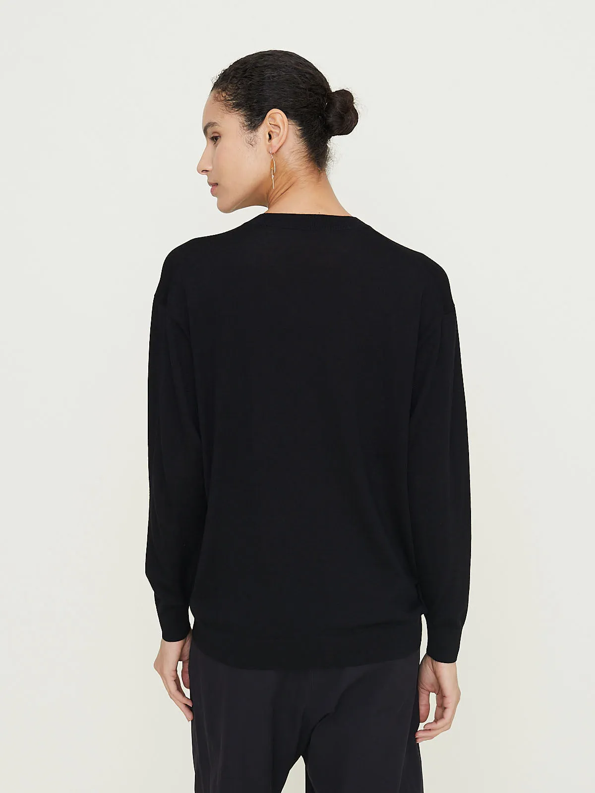Loose Fit Crew Sweater in Black