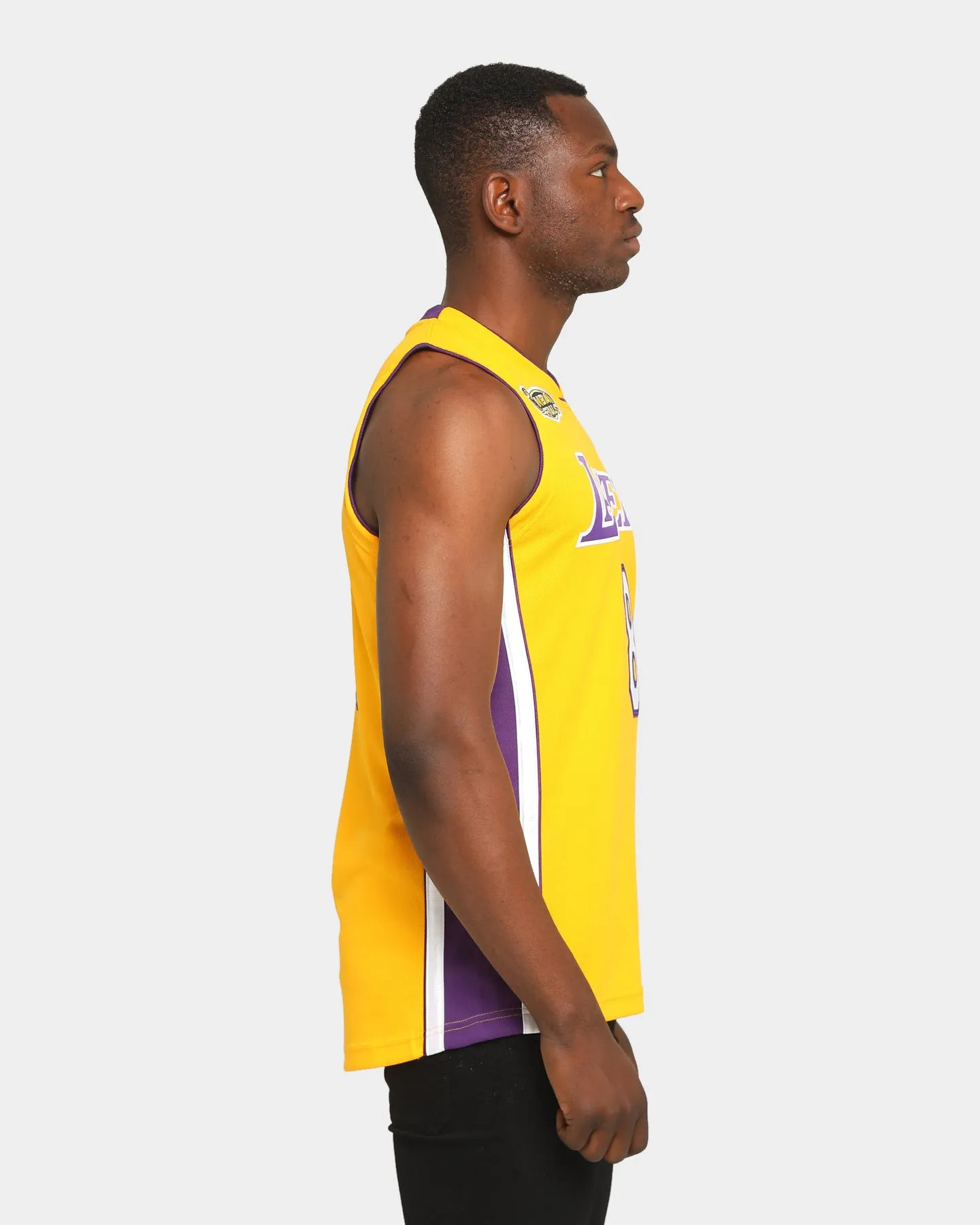 Mitchell & Ness Kobe Bryant NBA Finals '00-'01 #8 Authentic Los Angeles Lakers Jersey Yellow
