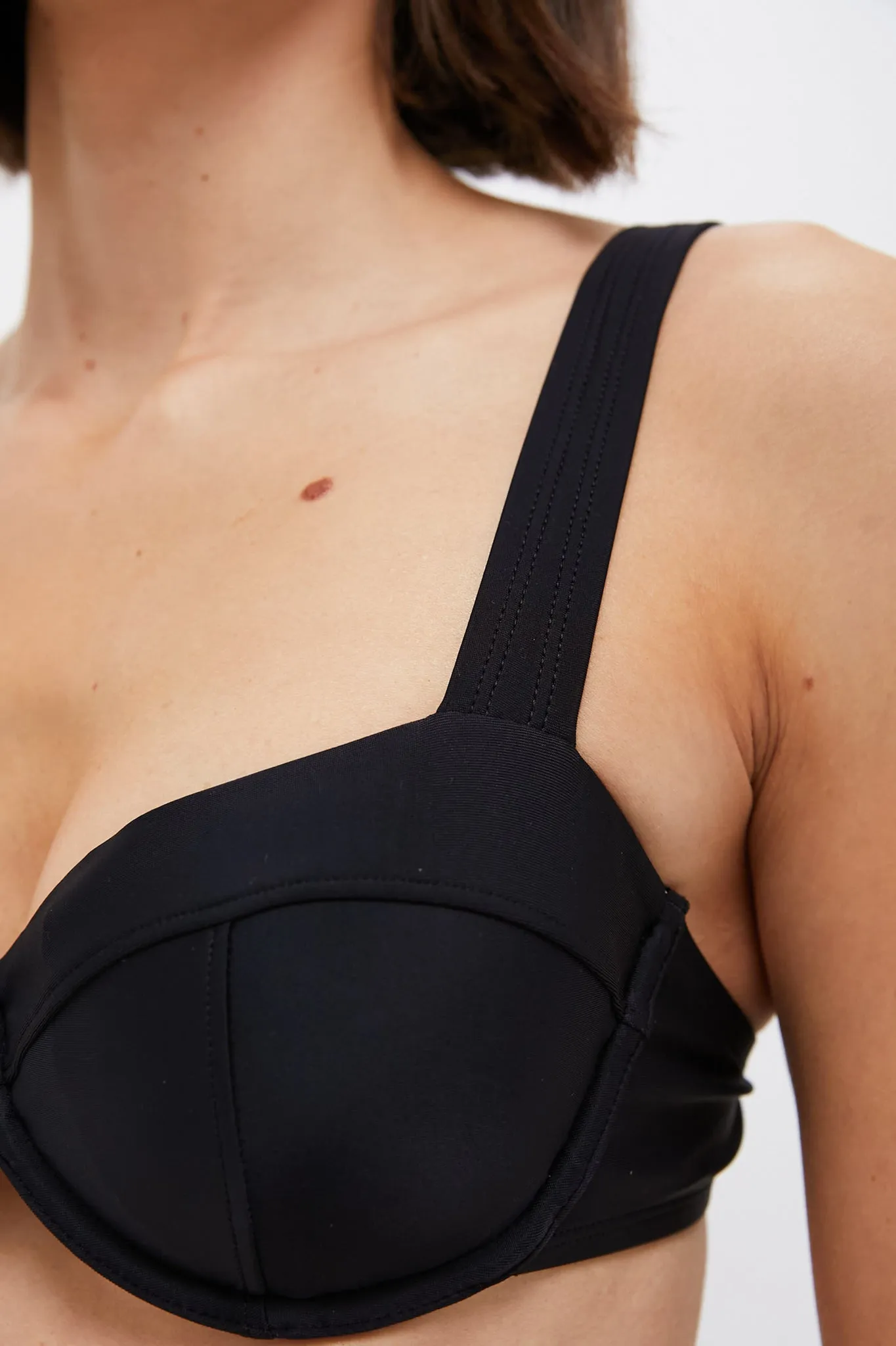 Noir Lilo Top