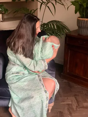 SALE Matching Mum Robe and Baby Blanket in Green & White Print