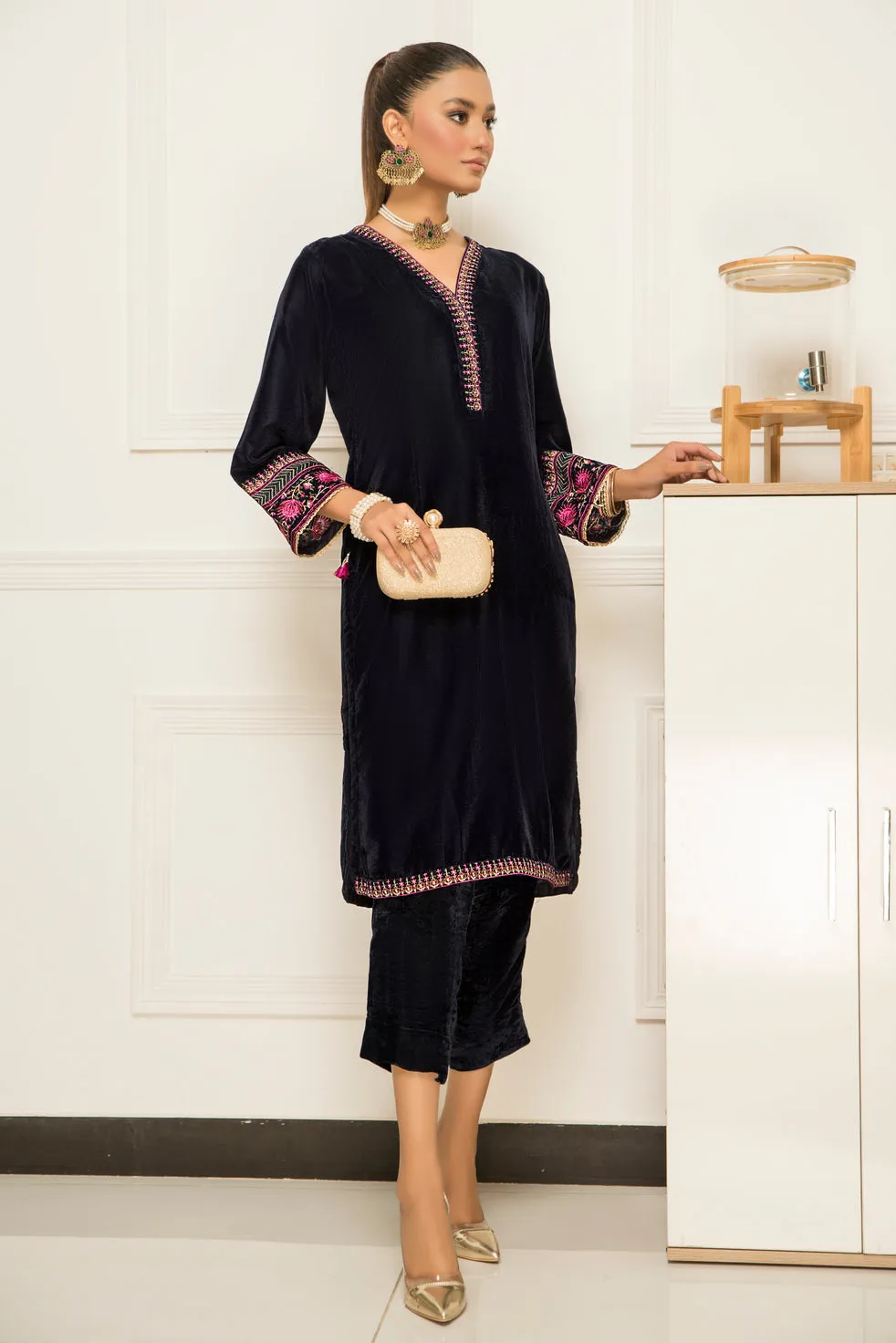 Velvet Embroidered Ready to Wear 2 Pcs Dress by Aabpara 03